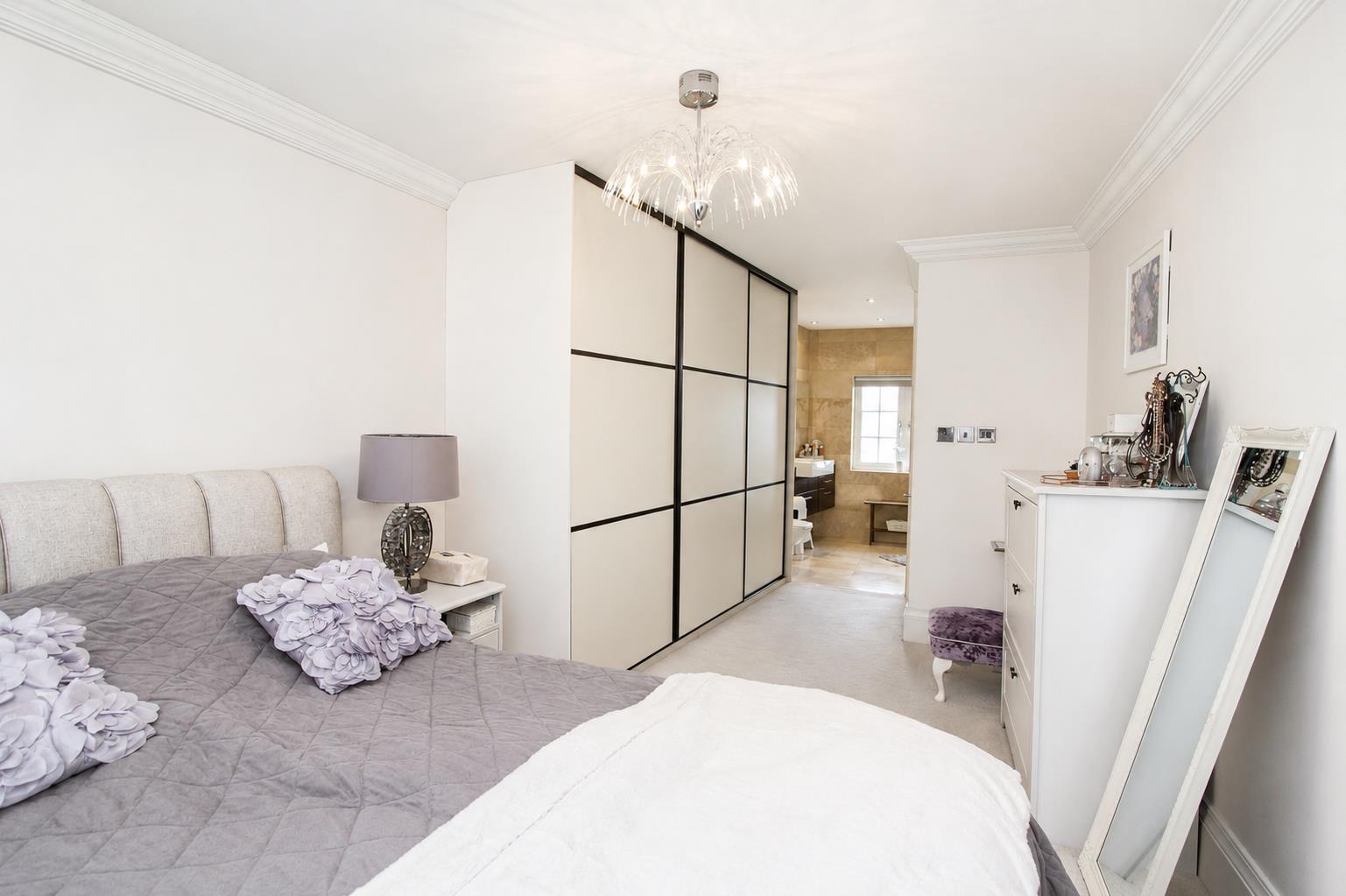 Gassiot Way, Sutton